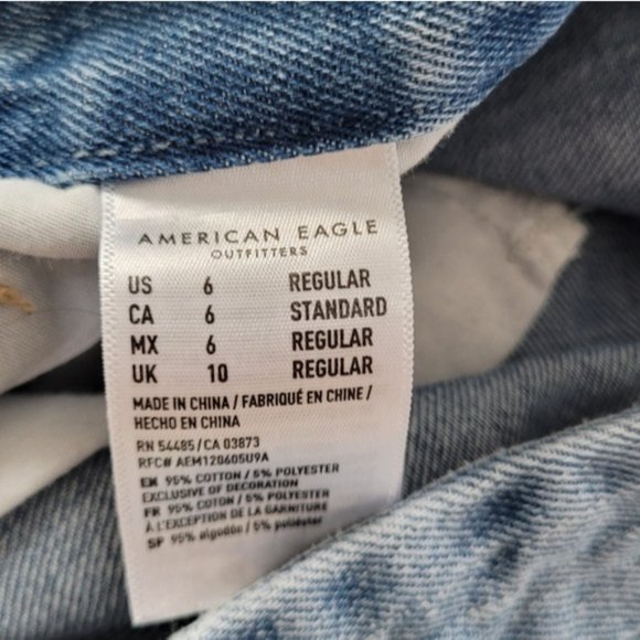 American Eagle curvy mom jeans distressed light wash size 6 regular - Picture 9 of 14